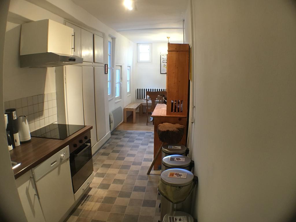 Privatzimmer In Bester Altstadtlage Tübingen Buitenkant foto