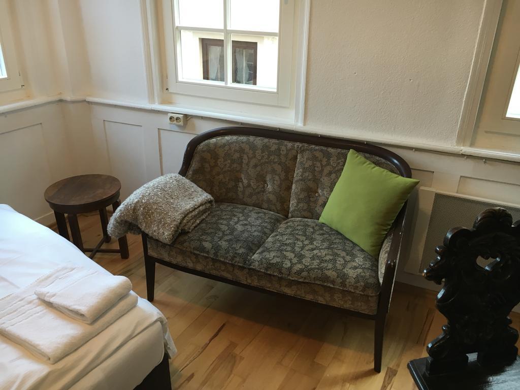 Privatzimmer In Bester Altstadtlage Tübingen Buitenkant foto